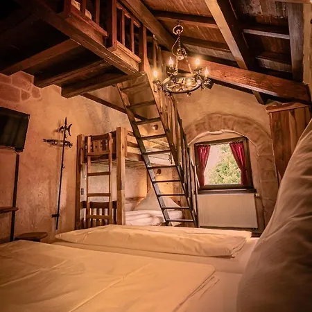 Vaya Casa Bed and Breakfast 3*
